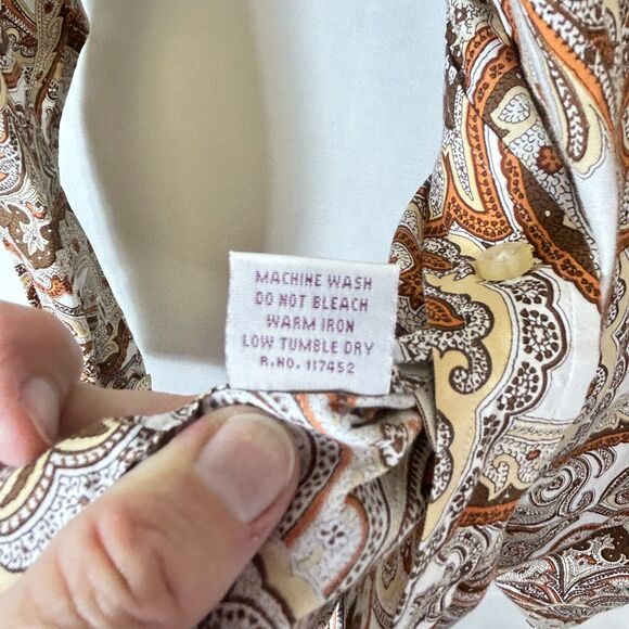 Andrew Carrington White Rust Tan Paisley LS Collared Button Front Shirt Size M - Picture 9 of 12